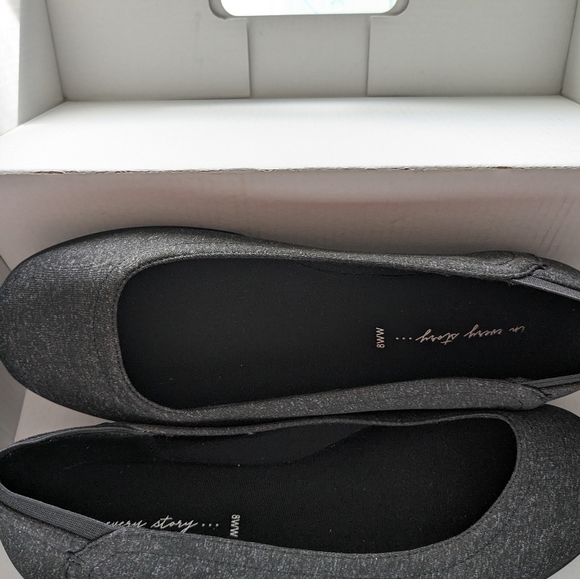 Ballet flats, NWT, charcoal black, 8ww, in every story. - Picture 2 of 15